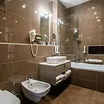 Barack Thermal And Hotel 4*