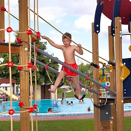 Barack Thermal And Spa 4* Tiszakecske